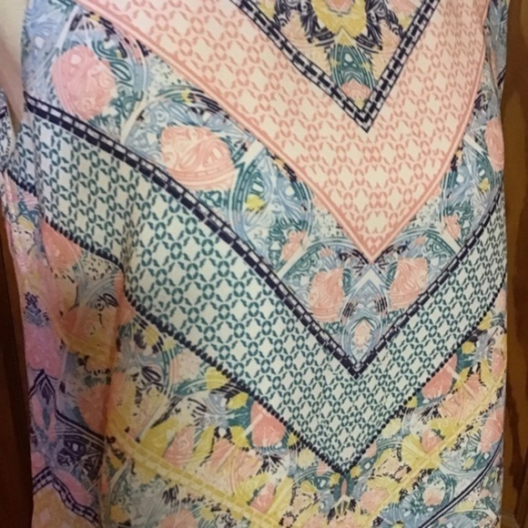 3 for 20 $ bundle Anthropologie pastel chevron dressy tank top - Picture 4 of 8